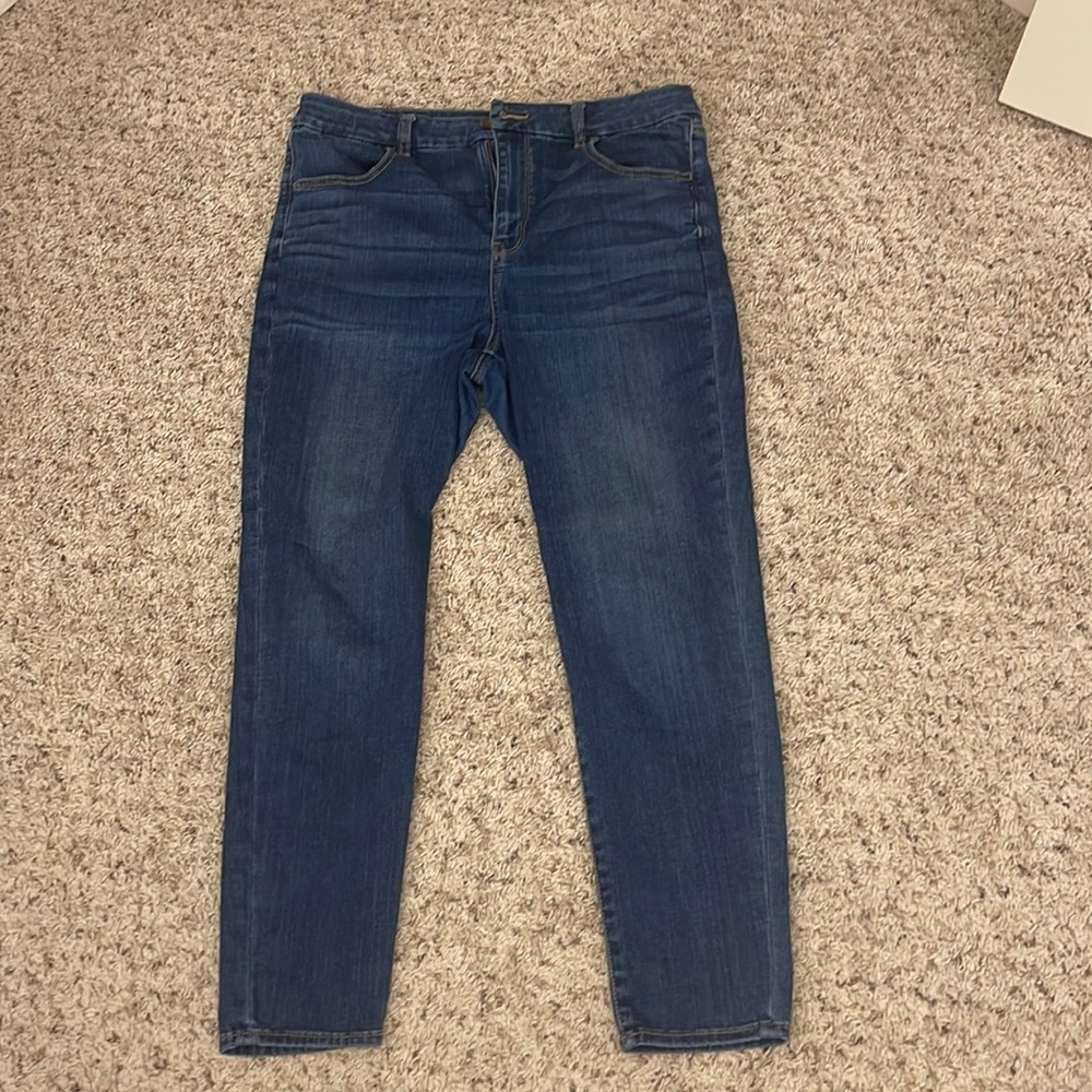 American Eagle Hi-Rise Jegging